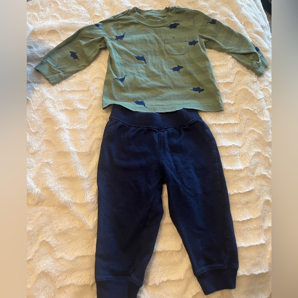 12M Carter’s Boys Dinosaur Matching Set